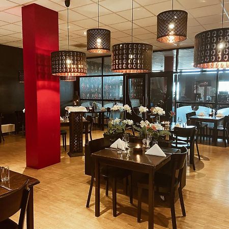 Fletcher Hotel-Restaurant Еммен Екстер'єр фото